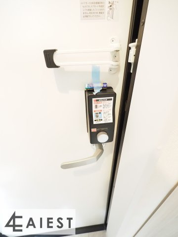 プランドール烏森の玄関