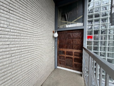 【玄関】 | 甲府市朝気　土間風フリースペースあり　4LDK