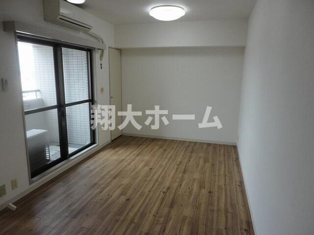 コスモ東向島の居間・リビング