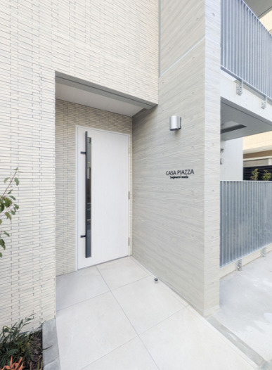 CASA PIAZZA 杉並和田 のエントランス