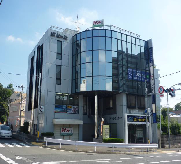 吹田市山田東１丁目の店舗事務所
