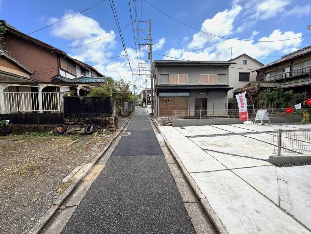 川田西浦町Ⅰ期の前面道路含む現地写真