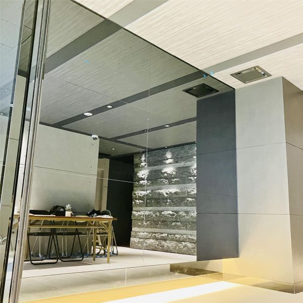 S-RESIDENCE難波大国町Unoのロビー