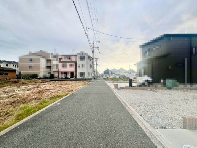 上町　売土地　全８区画の前面道路含む現地写真|建築条件が無いので、じっくり家族の夢のマイホームを検討できます♪