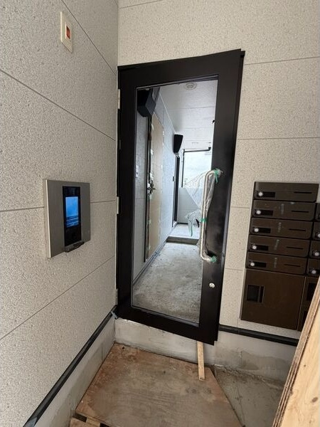 リトリート氷室のエントランス