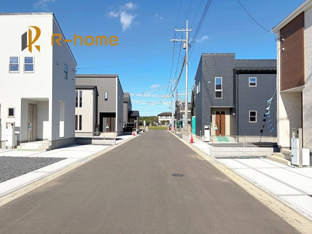 笠間市旭町第13　新築戸建て　11号棟の前面道路含む現地写真|周辺環境も併せて案内致します♪
ぜひ現地へお越しください♪