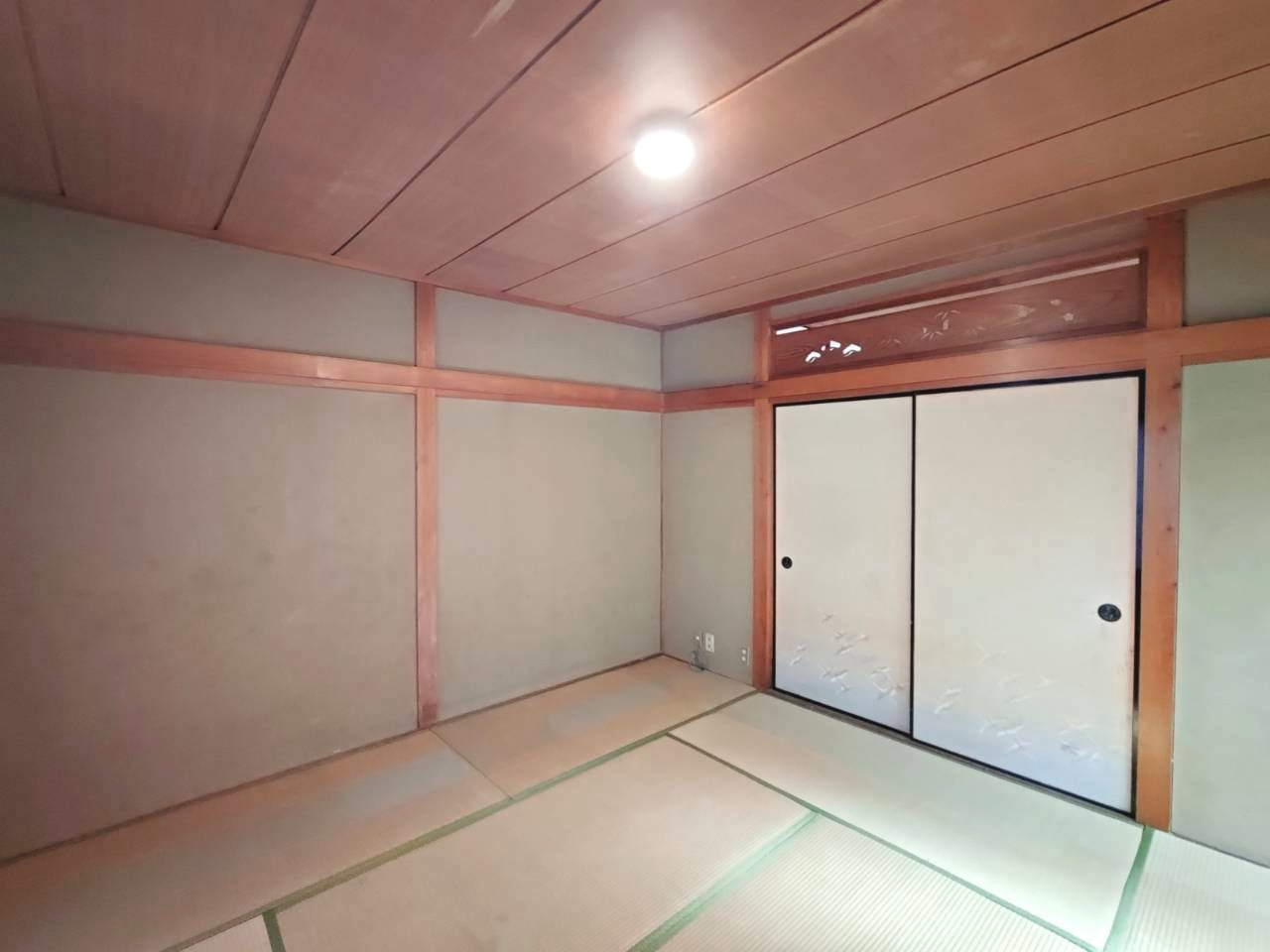 ◆京福電鉄嵐山本線『太秦広隆寺』駅徒歩２分◆東南向き角地◆前道１０ｍ◆右京区太秦蜂岡町の和室|和室
