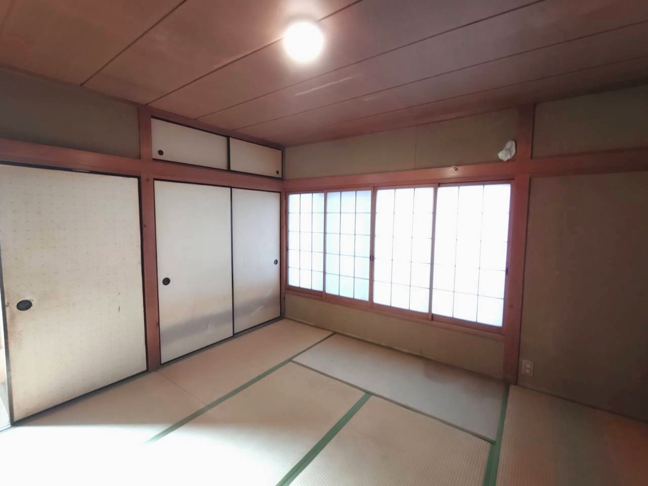 ◆京福電鉄嵐山本線『太秦広隆寺』駅徒歩２分◆東南向き角地◆前道１０ｍ◆右京区太秦蜂岡町の和室|和室