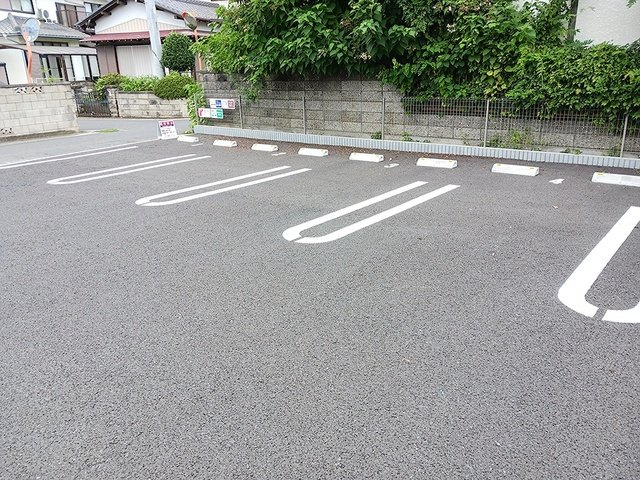 【駐車場】 | フラン　メゾン　オーブ