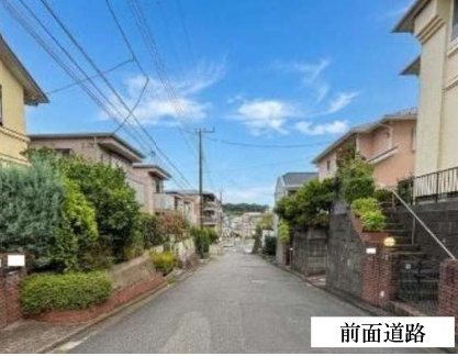 泉区緑園2丁目 土地 5980万円の前面道路含む現地写真