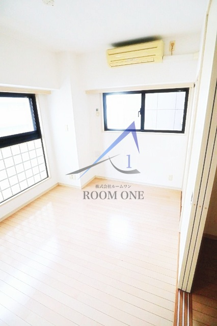 レガロ新御徒町ステーションパレスの居間・リビング|洋室のお部屋です。