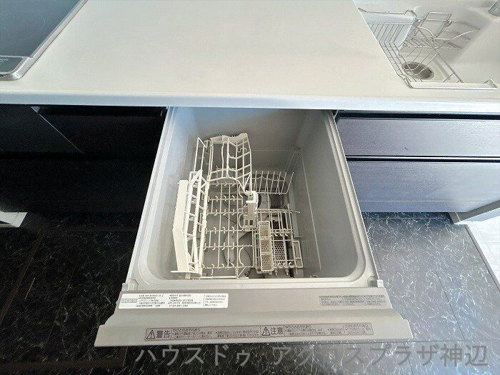 北吉津町3丁目のその他|【食器洗い乾燥機】食後の片付けをサポートする便利な食洗機を標準装備。手洗いに比べて節水効果が高く、家事の時間を大幅に短縮できます。