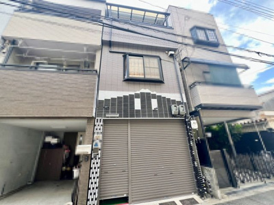 【駐車場】 | 杭全１丁目　中古一戸建 | リフォームプランのご相談も承っております。詳しくはお気軽に係りの者にお尋ねください！※リフォームには別途費用が発生します。