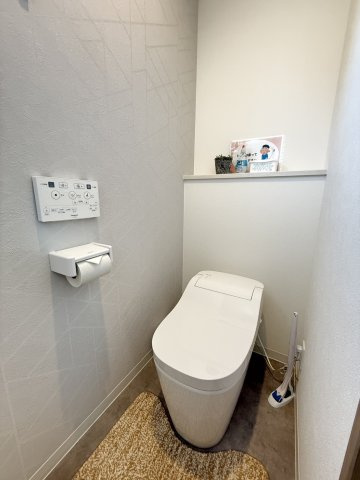 宝田町4号地　建売住宅のトイレ