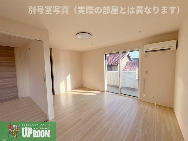 プリメーラ WESTの居間・リビング