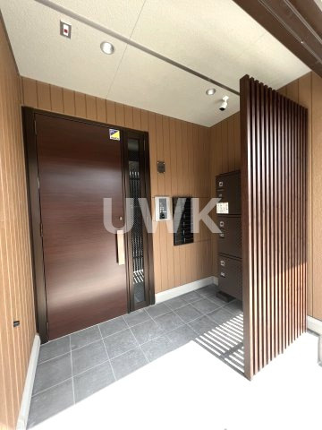 D-room三条大橋のエントランス
