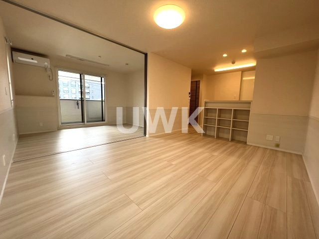 D-room三条大橋の居間・リビング