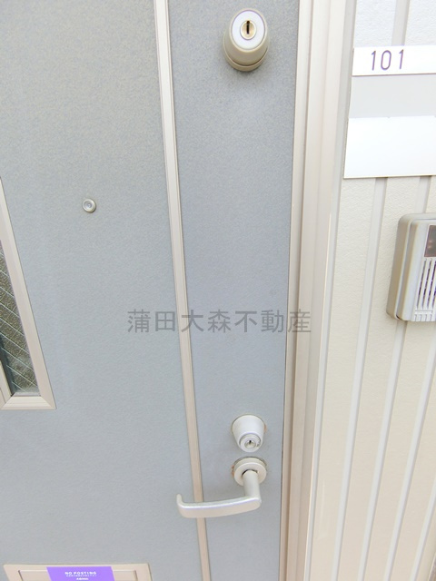 醍醐ハイツの玄関