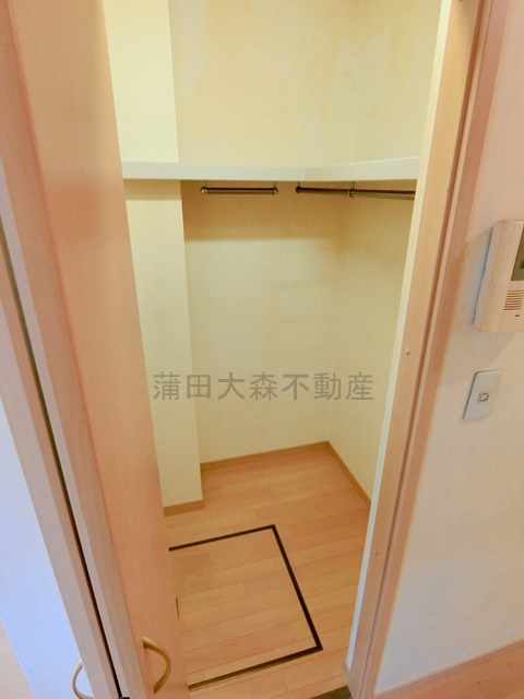 醍醐ハイツの収納|収納　ウォークインクローゼット