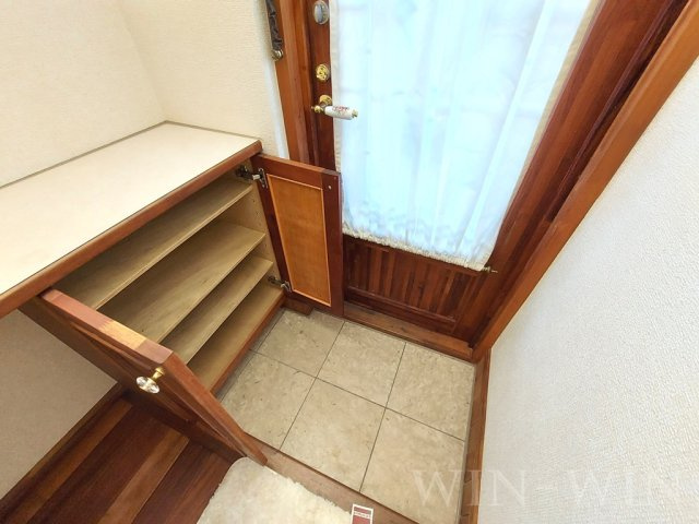 セザンヌ原町の玄関