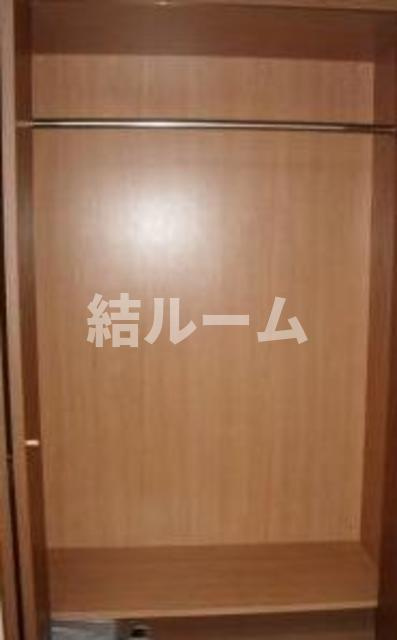 新宿区西落合２丁目の賃貸マンションの収納