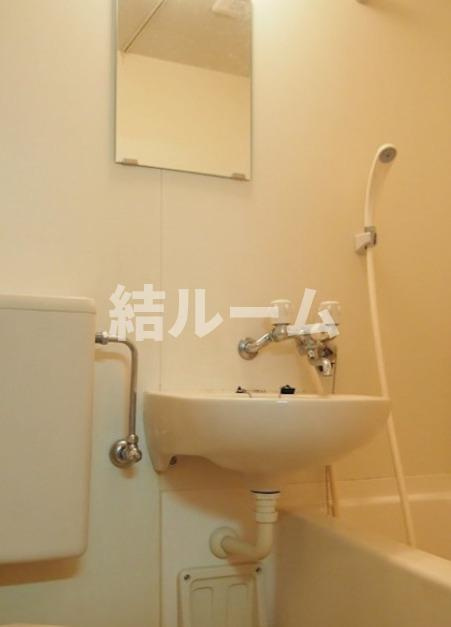 新宿区西落合２丁目の賃貸マンションの洗面所