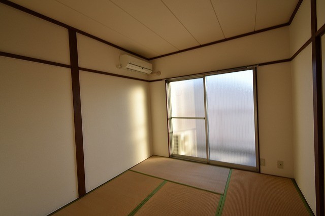 プレール清水の和室