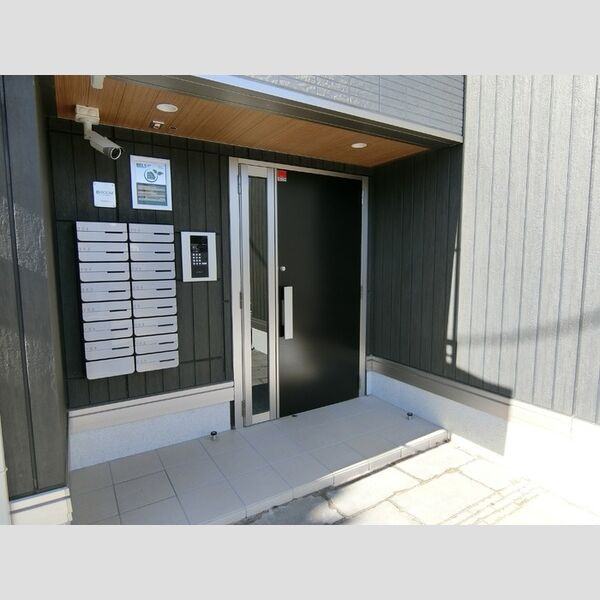 D-ROOM薬師堂のエントランス|オートロック