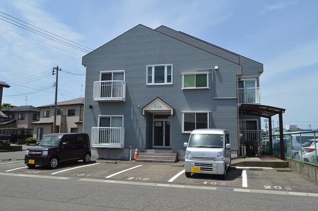 アパートメントイーストの外観