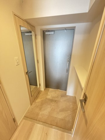 【玄関】 | スプランディッド大阪EAST