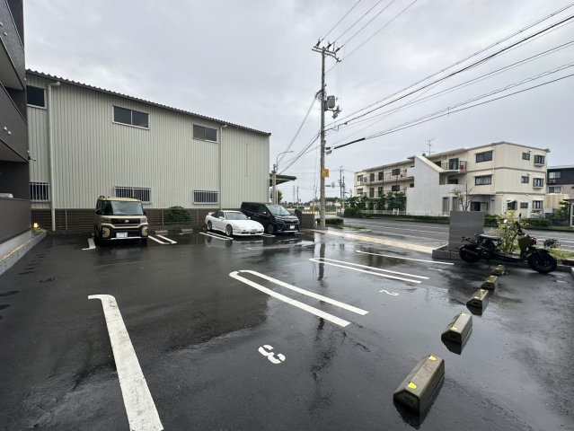 ＡＮＩＭＡＲＥ　Ｆの駐車場