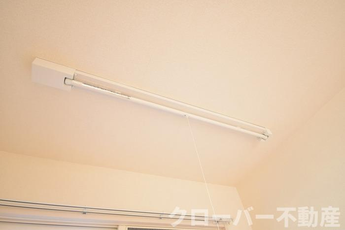 コートビレジ屋島Ⅱ B棟の設備|室内物干し