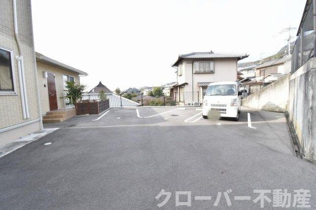 コートビレジ屋島Ⅱ B棟の駐車場|駐車場