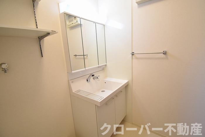コートビレジ屋島Ⅱ B棟の独立洗面台|洗髪洗面化粧台