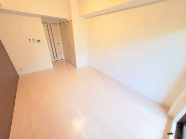Luxe新大阪SOUTH　仲介手数料無料の寝室