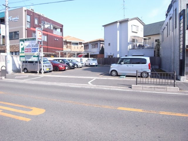 豊中市上野東３丁目の店舗一部