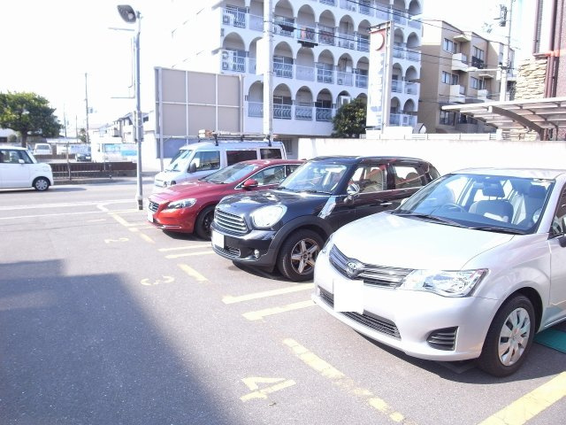 豊中市上野東３丁目の店舗一部