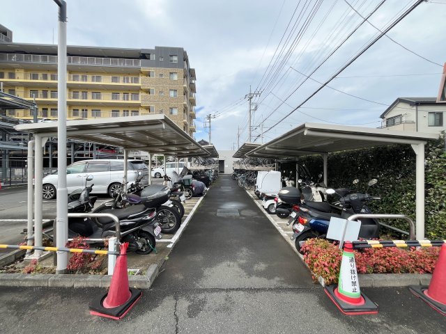ランドシティ新所沢（6階）リフォーム済の駐輪場|【駐輪場】たくさんの駐輪スペースあり