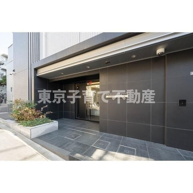 ルネサンスコート文京白山のエントランス