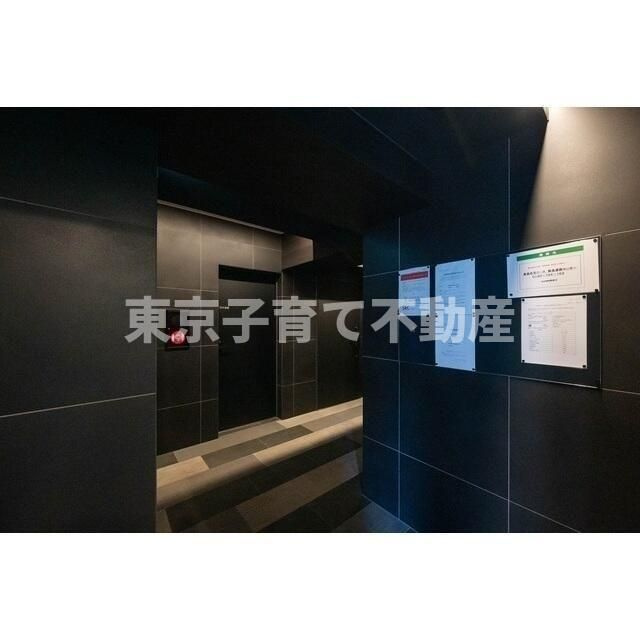 ルネサンスコート文京白山のエントランス