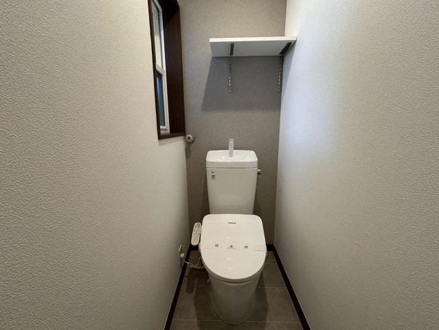 愛子中央2丁目戸建のトイレ