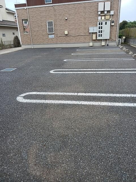 グラウカの駐車場