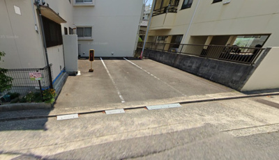 【駐車場】 | 久保ガレージ(温品)