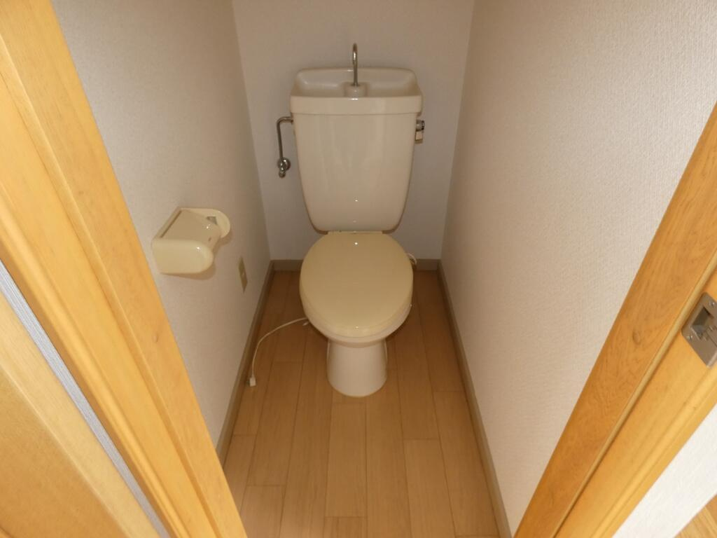 新潟市東区中山のアパートのトイレ