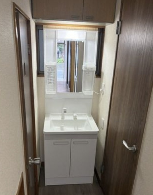 ＴＹハイム早宮の独立洗面台