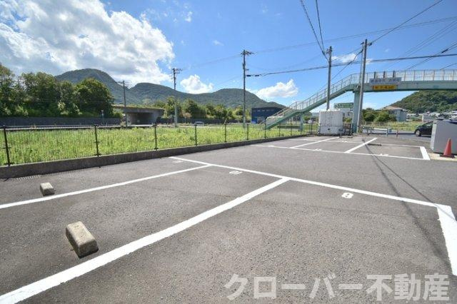 マリベール善通寺の駐車場|駐車場