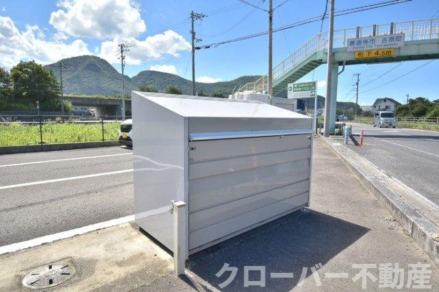 マリベール善通寺のその他共用部分|ダストボックス