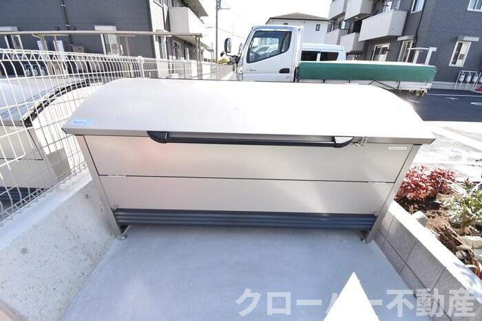 ユニヴェール B棟のその他共用部分|ゴミ庫