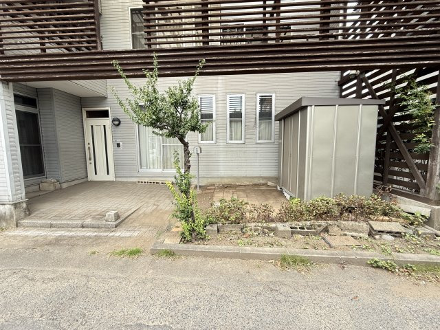総社町植野中古住宅の駐車場