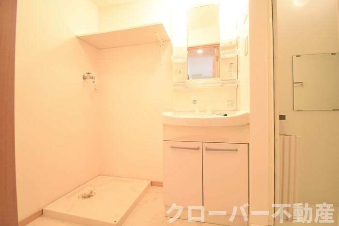 リバーサイド マロニエの独立洗面台|洗髪洗面化粧台